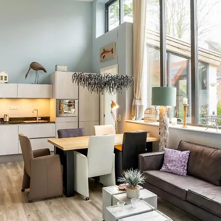 Modern In With Garden