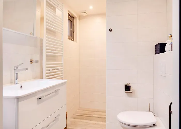 Modern Forest Retreat In *