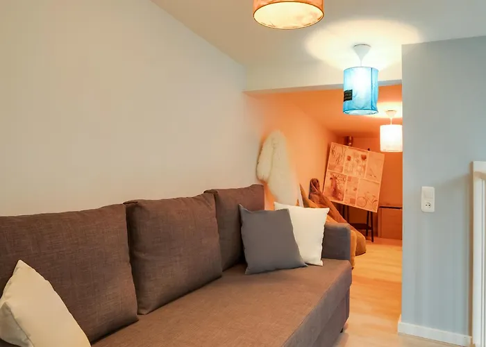 Modern Forest Retreat In 度假居 *