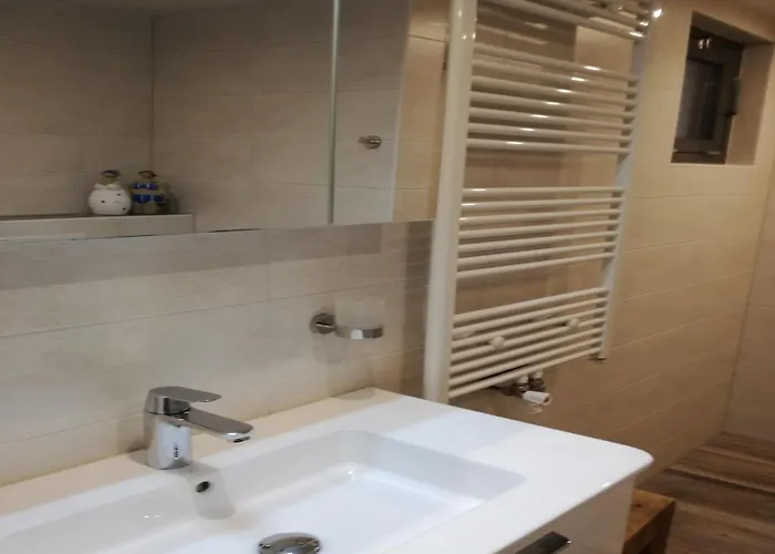 Modern Forest Retreat In *